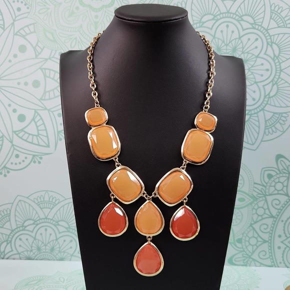 Jewelry - 5/$20 Bundle deal - Orange Necklace